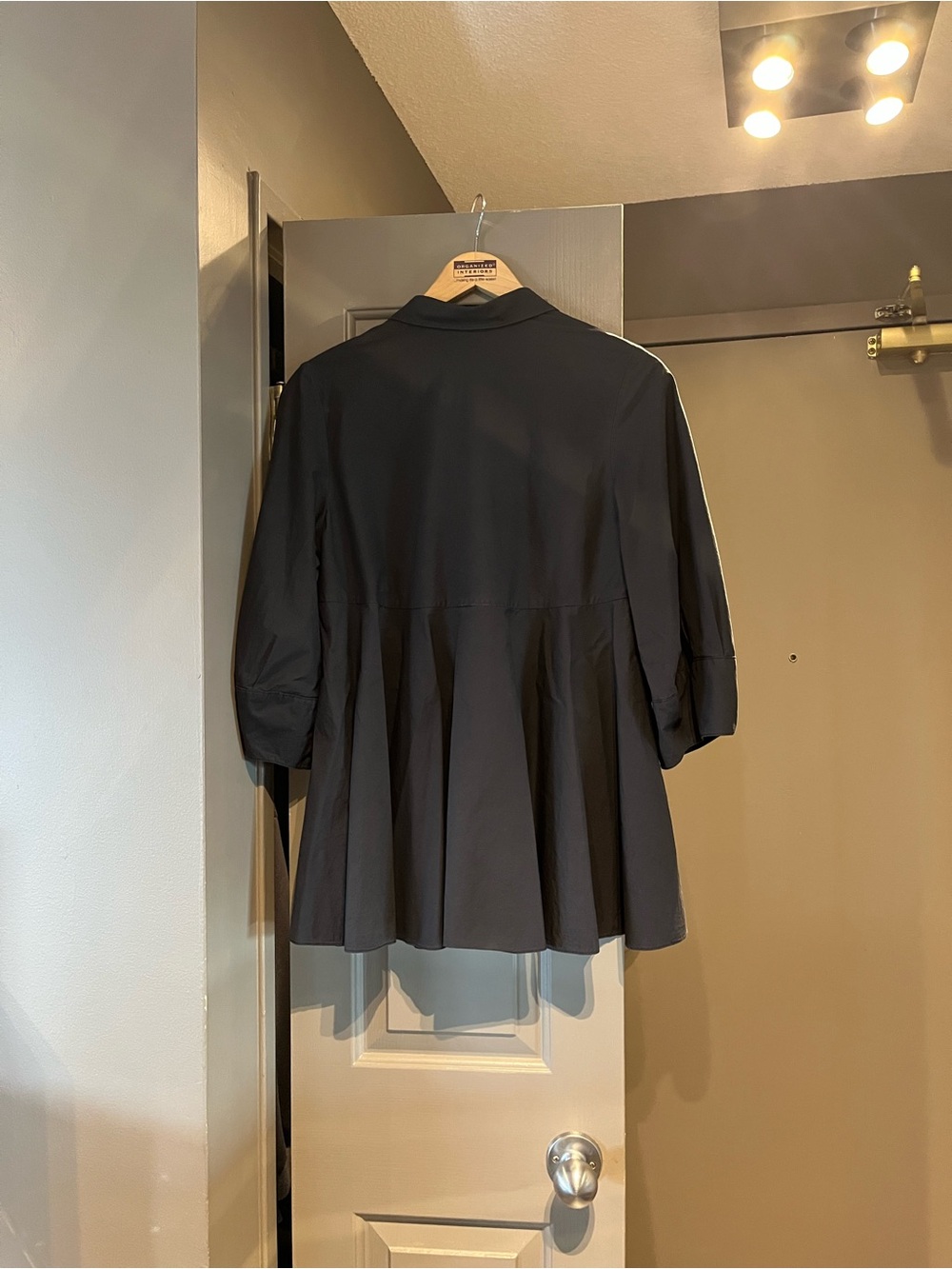 CO Black Button-Front Pleated Flared Shirt - Picture 2 of 4